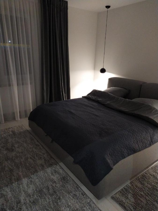 New Modern Apartment Užhorod Esterno foto