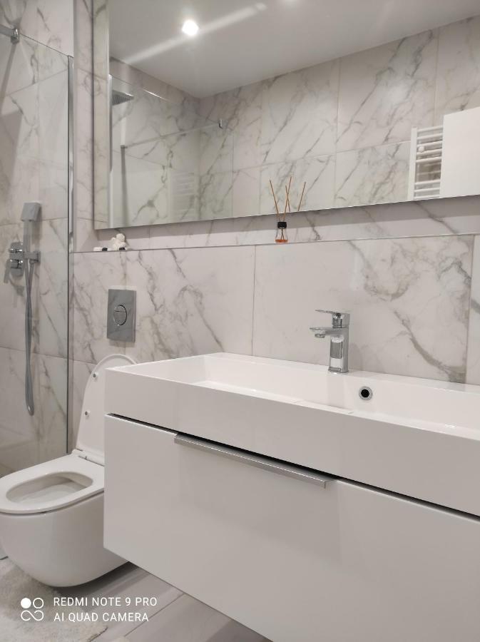 New Modern Apartment Užhorod Esterno foto